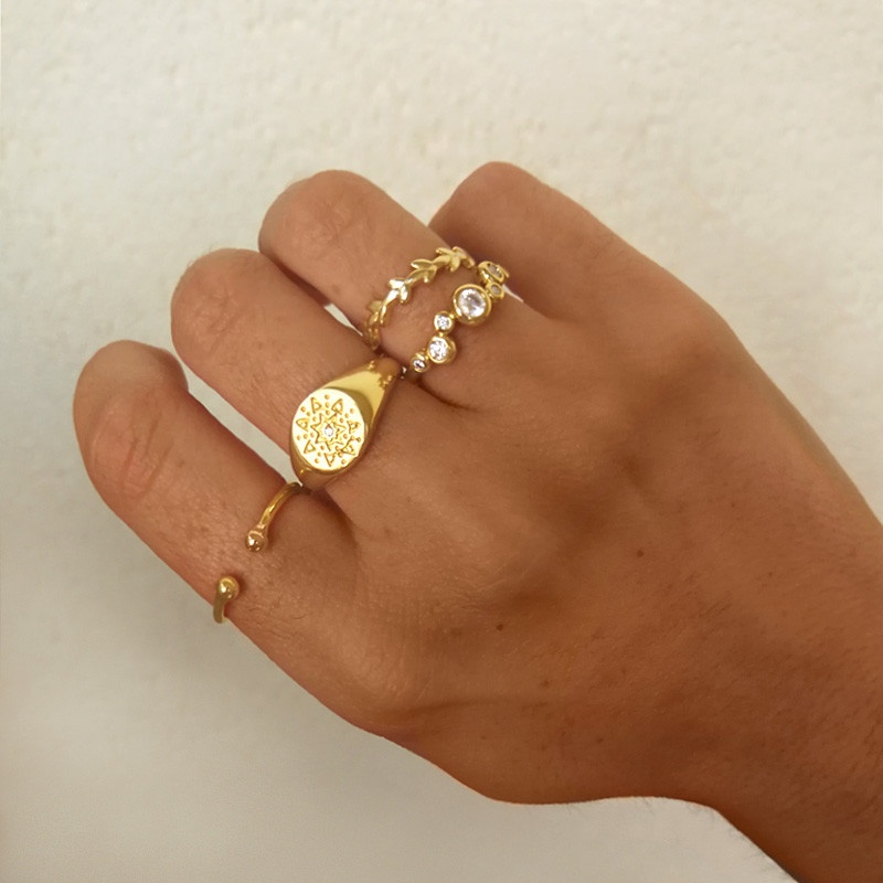 Anillo circonitas oro 2
