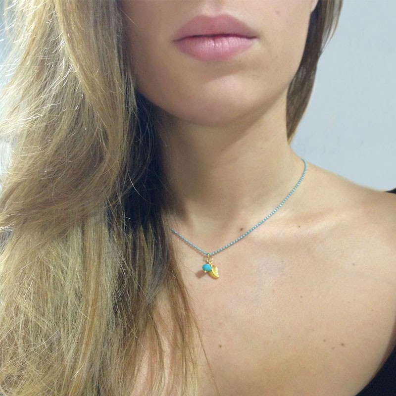 Gargantilla dorada con hoja y swarovski 2