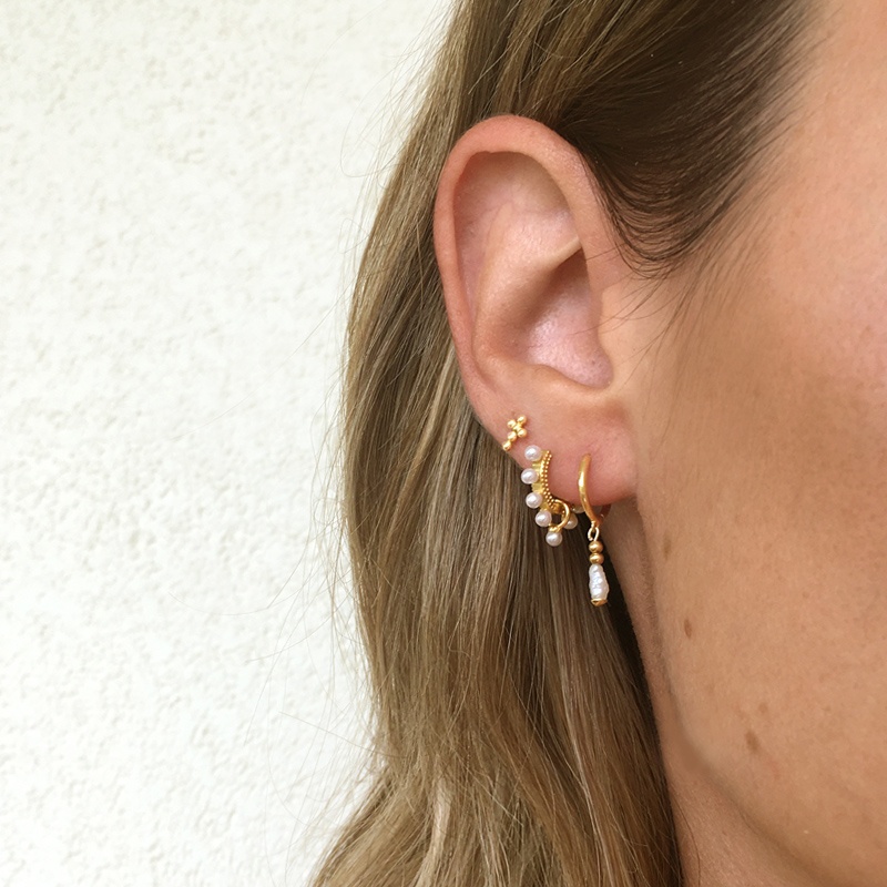 Pendiente colgante perla oro 2