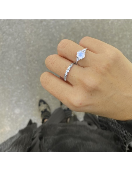 anillo piedra de luna circonitas