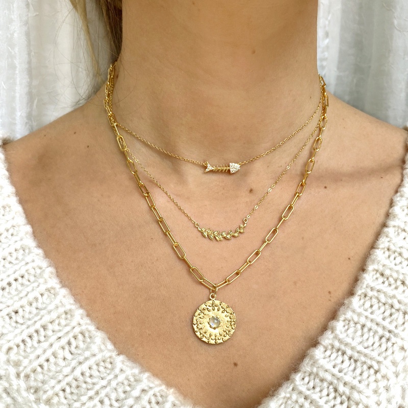 Collar con colgante de medalla con piedra de luna natural 2