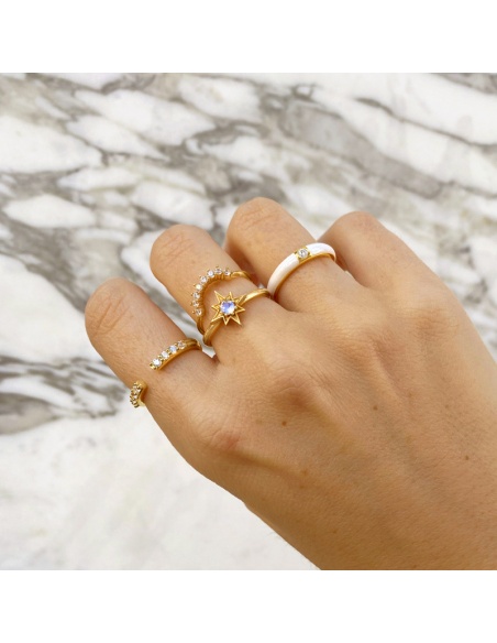 anillo piedra luna dorado