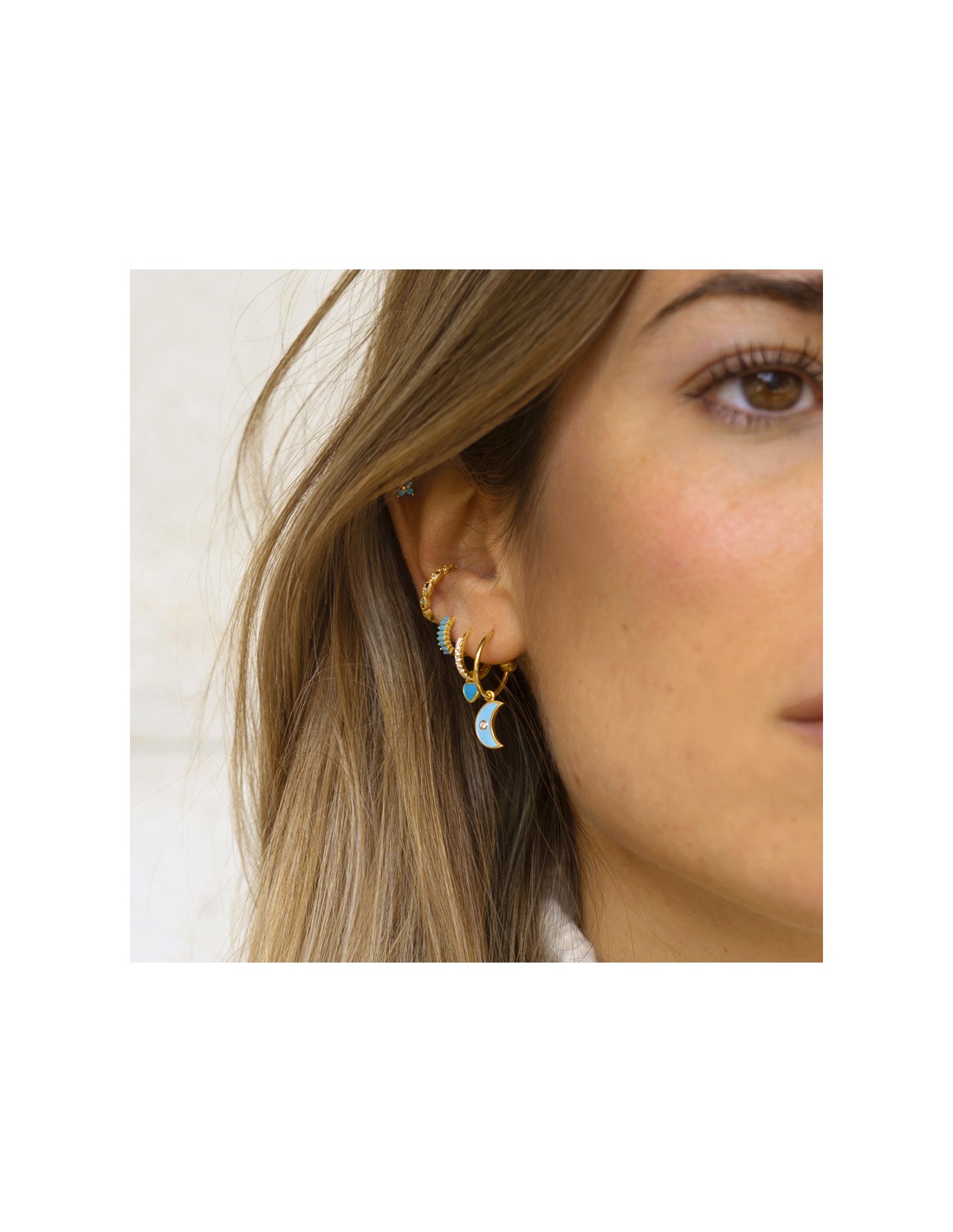 pendientes dorados azules bisuka pendientes dorados azules bisuka