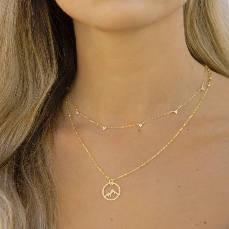 Collar montañas oro 2